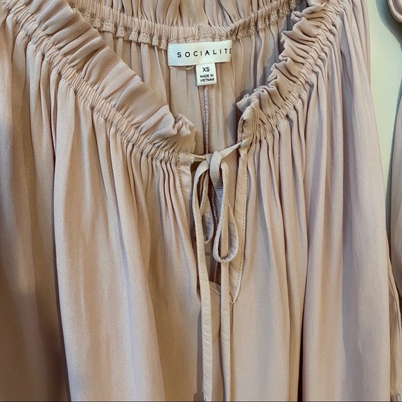 Off the shoulder blouse - Picture 5 of 5